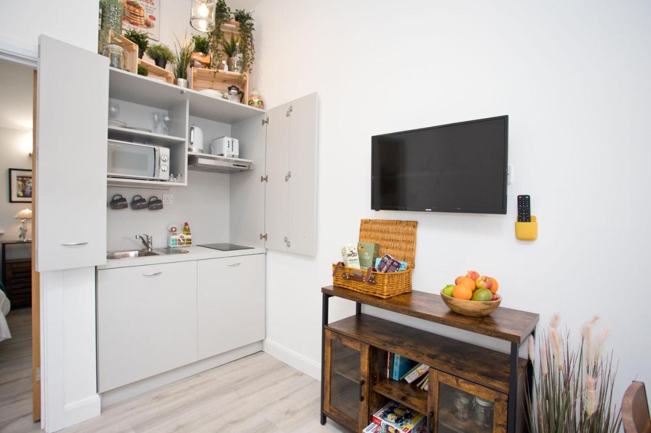 The Bearded Goat Den - A Rural Retreat At This Modern Holiday Cottage Saint Leonards Dış mekan fotoğraf